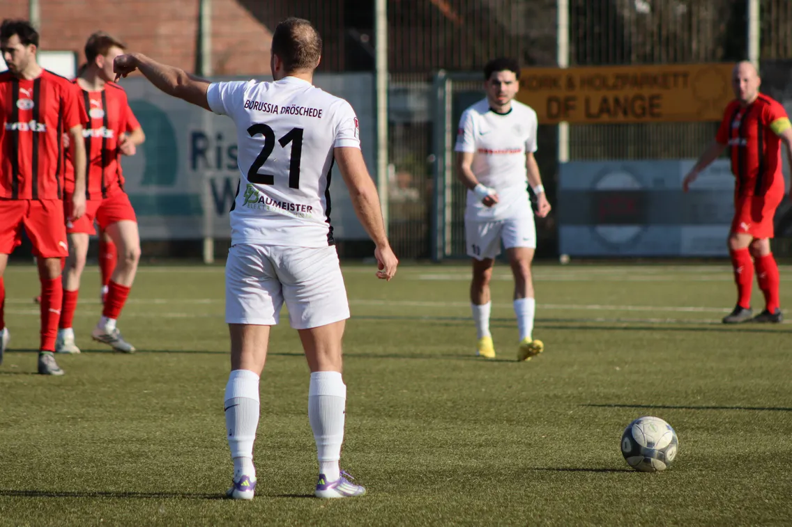 Foto zum Newsartikel Senioren Teams zeigen nach Rückständen Moral und Charakter