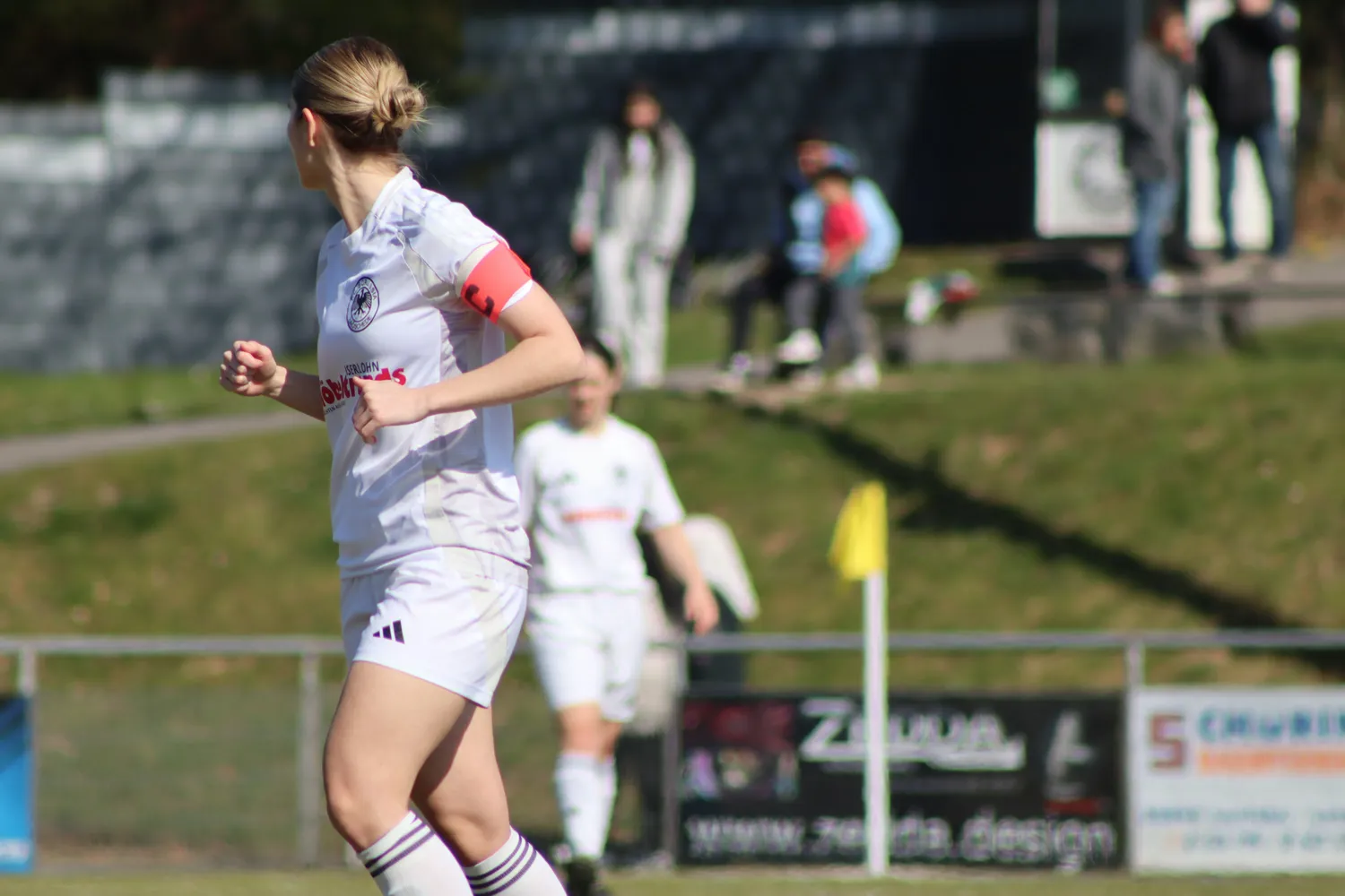 Frauen und Erste haben Gäste im ESO-Stadion
