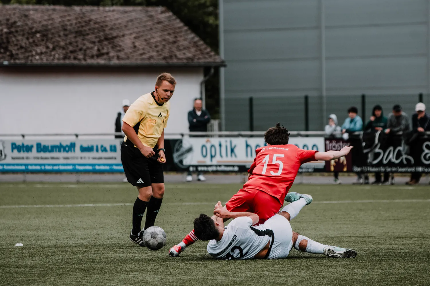 Frauen und Erste am Sonntag im ESO-Stadion