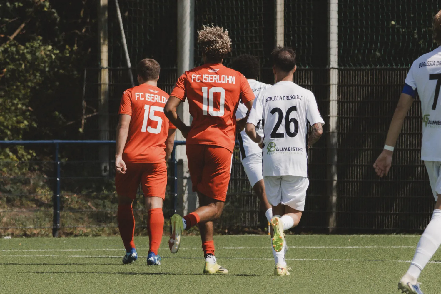 Sommerferien, Killian-Kirmes, Trainingslager und Testspiele 